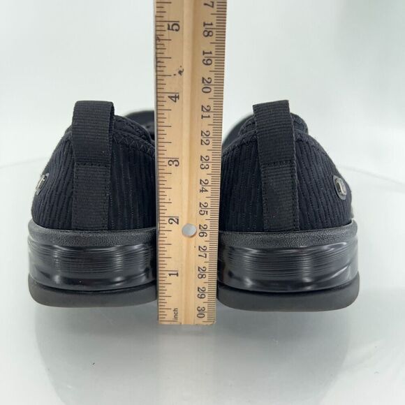 Bzees Women's Niche Slip On Flat Size 8 Black Stretch Fabric Light Shoe - Picture 2 of 12